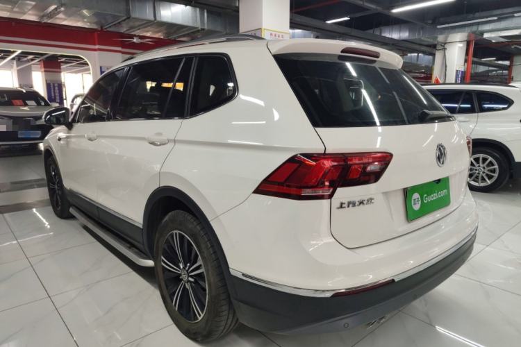Used Volkswagen Tiguan L 2020 330TSI Automatic Two-Wheel Drive Panoramic Comfort Edition China VI Standard
