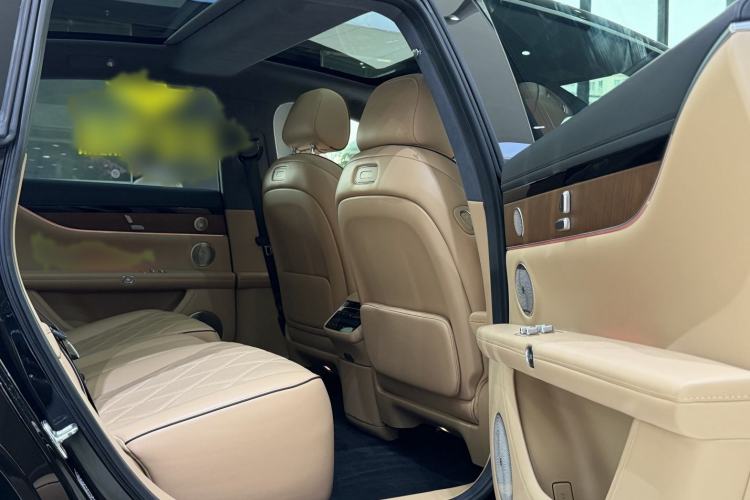 Used Hima Stelato S9 2024 All-Electric Max Rear-Drive Long-Range Version
