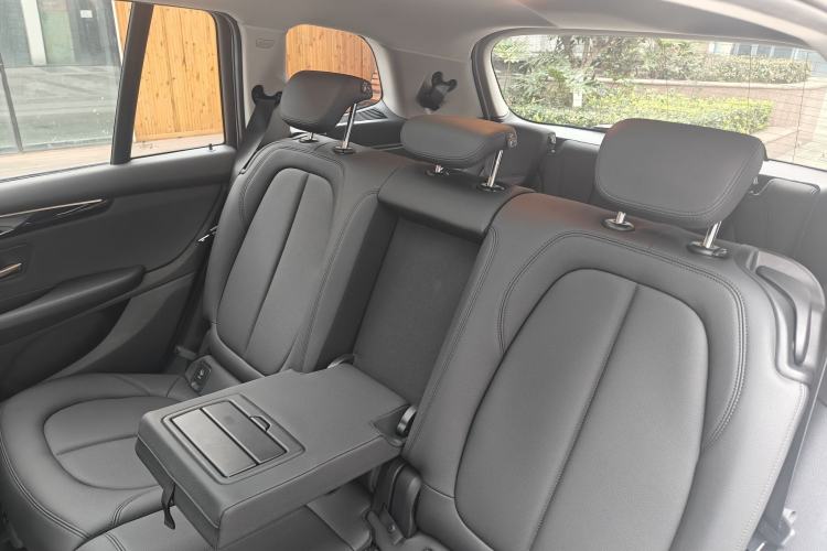 Used BMW 2 Series Gran Tourer 2019 220i Luxury Sports Package Interior 3