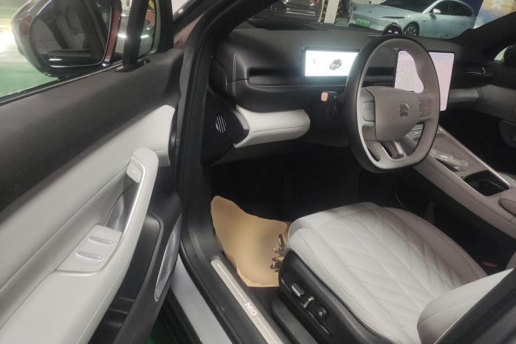 Used Nio ES6 2025 75 kWh Driver Seat