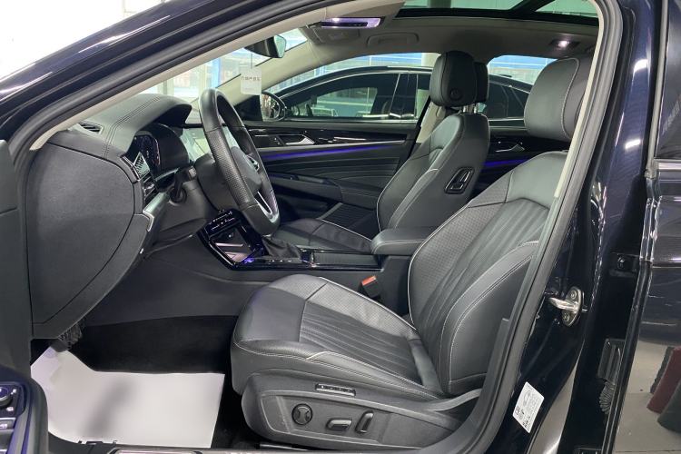 Used Volkswagen Passat 2023 Restyled 330TSI Starry Luxury Edition
