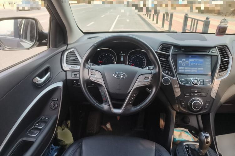 Used Hyundai Santa Fe 2015 2.0T Automatic All-Wheel Drive Smart Version 5 Seats
