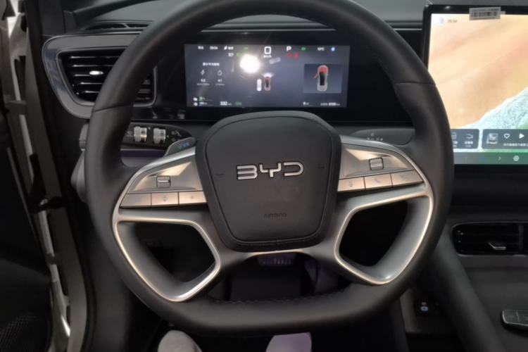 Used BYD Sealion 06 New Energy 2025 Model DM-i 170 Navigation Pro Edition Steering Wheel