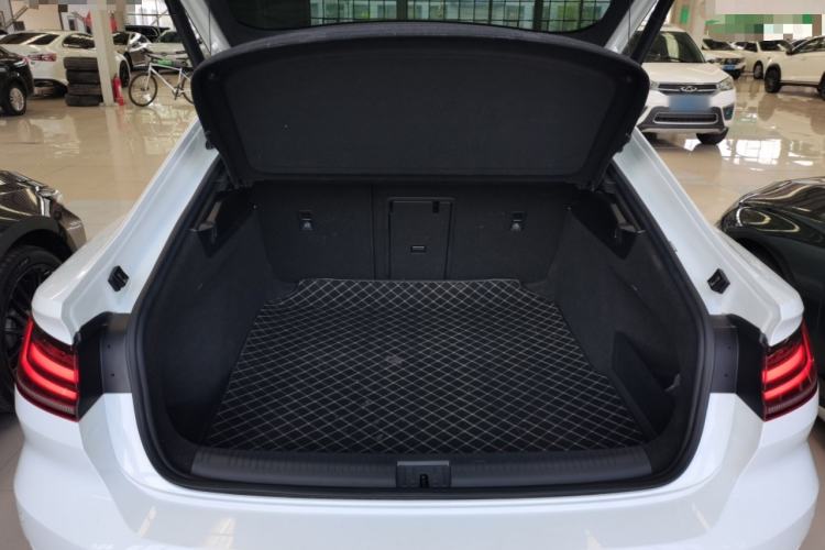 Used Volkswagen FAW-Volkswagen CC 2021 330TSI Ignite Edition Trunk