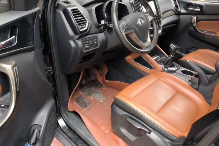 Used CHANGAN OSHAN CX70 2017 CX70T 1.5T Manual High-Performance Edition Driver Seat