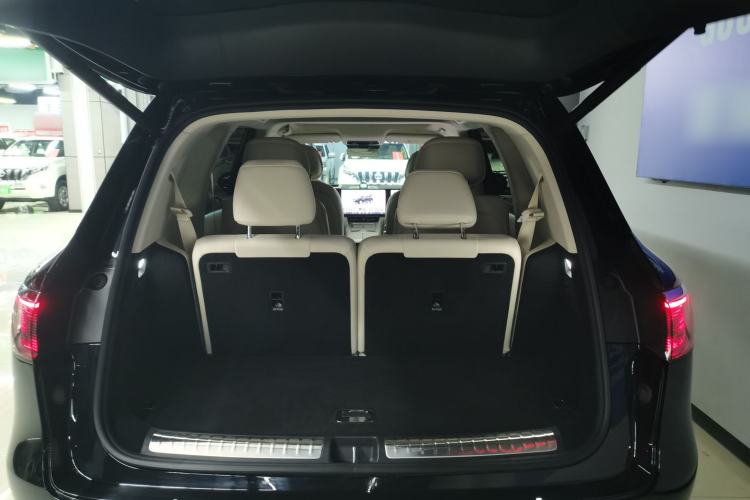 Used Hima AITO M8 2025 Extended-Range Max+ Version 53.4 kWh 6-Seater Edition Trunk