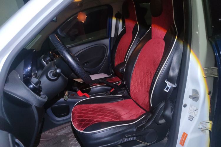 Used smart forfour 2016 1.0L 52 kW Passion Edition Left Front Seat