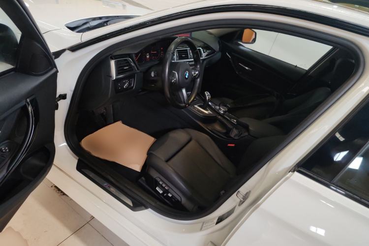 Used BMW 3 Series 2018 320Li Leading Model M Sport Package
