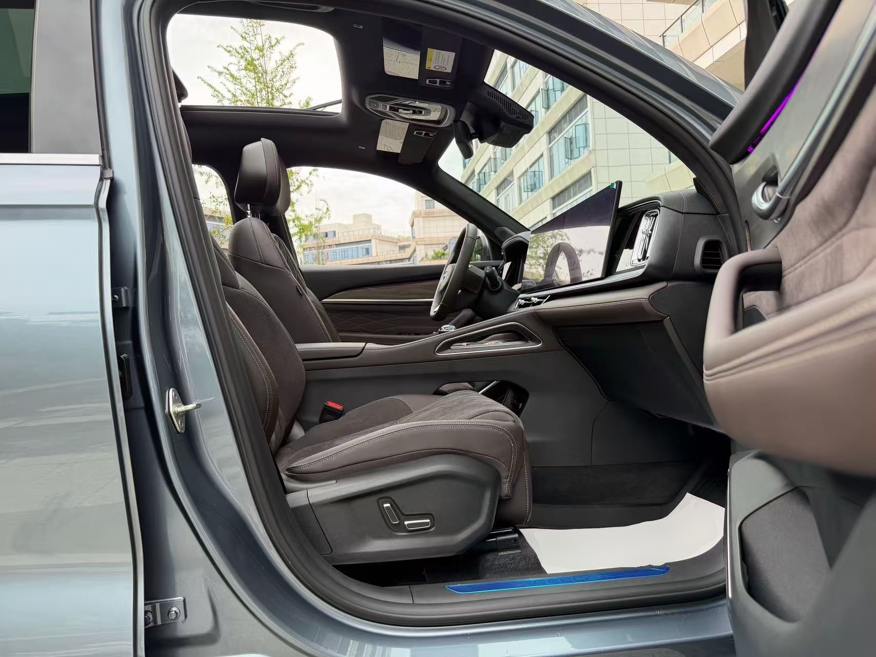 Geely Auto Monjaro L 2026 Model Oriental Yao 2.0TD Automatic Wangyue Edition — снимка 19