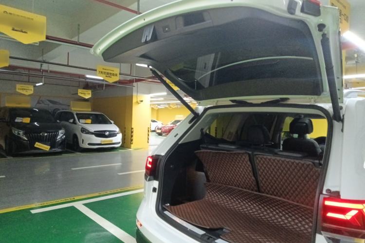 Used Volkswagen Teramont 2021 530 V6 All-Wheel Drive Prestige Flagship Edition Trunk