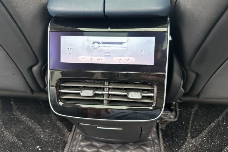 Used VOYAH FREE 2024 Ultra-Long Range Intelligent Driving Version Interior 12