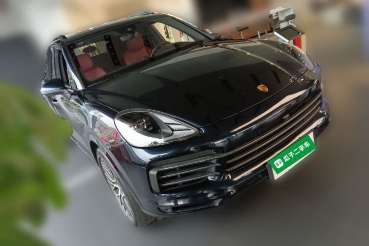 Used Porsche Cayenne E-Hybrid 2023 Cayenne E-Hybrid 2.0T Platinum Edition Front Right 45 Deg