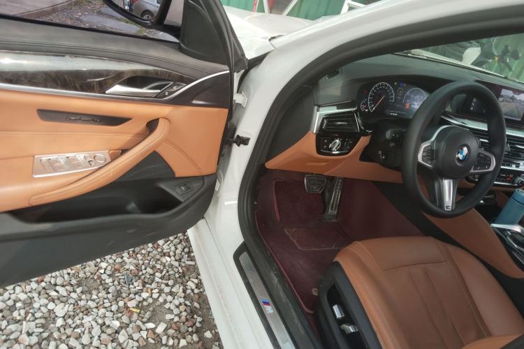 Used BMW 5 Series 2019 530Li Leading Model M Sport Package
