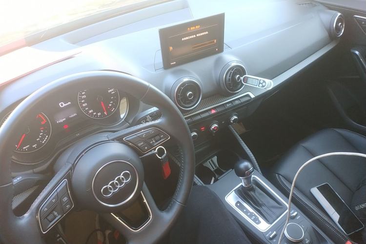 Used Audi Q2L 2018 35 TFSI Launch Exclusive Edition China V Center Console