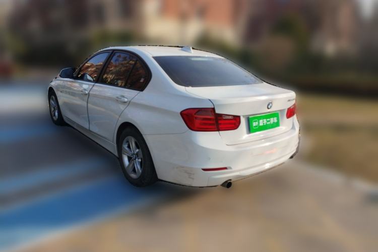 Used BMW 3 Series 2015 320i Luxury Line Stylish Edition