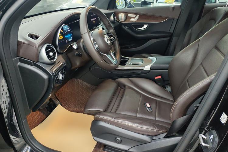 Used Mercedes-Benz GLC 2021 GLC 300 L 4MATIC Luxury Model Left Front Seat