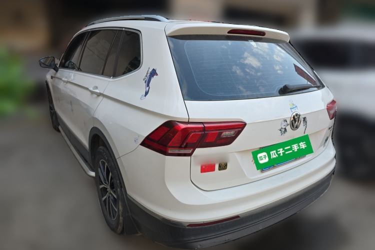 Used Volkswagen Tiguan L 2017 330TSI Automatic Two-Wheel Drive Luxury Edition Rear Left 45 Deg