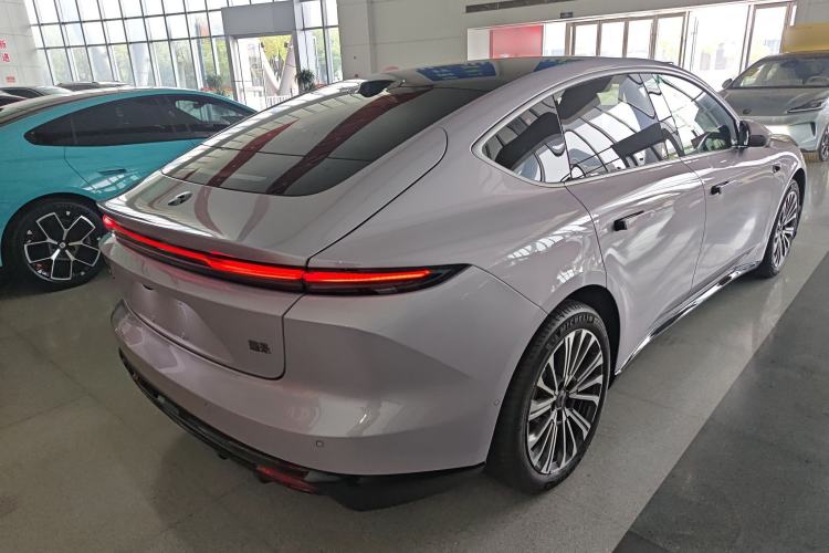 Used Nio ET5 2025 100 kWh Rear Right 45 Deg