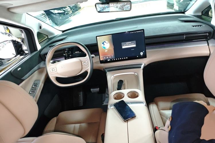 Used XPeng X9 2024 610 Long-Range Pro