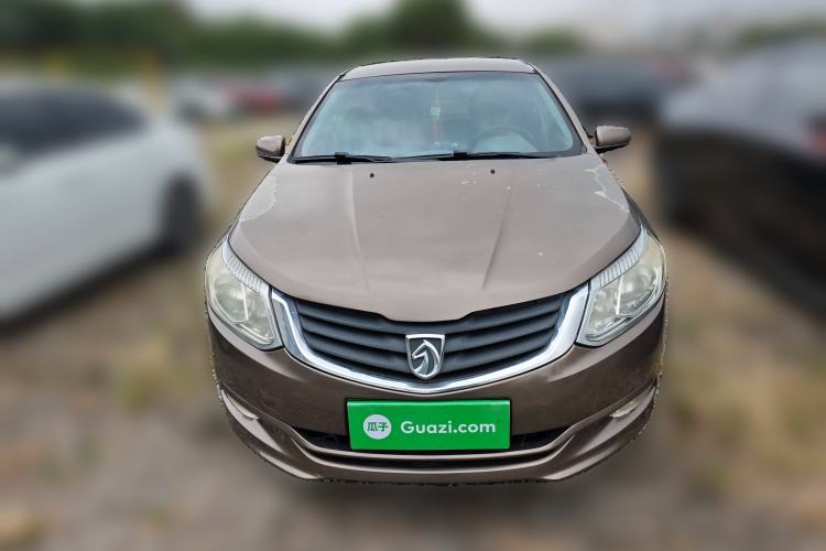 Used Baojun 630 2013 1.5L manual Comfort trim
