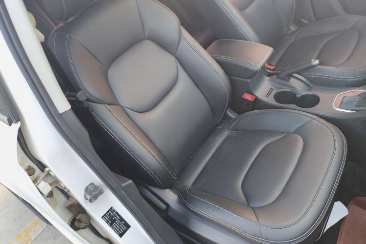 Used Bestune X40 2018 Internet Celebrity Edition 1.6L Automatic Luxury Version
