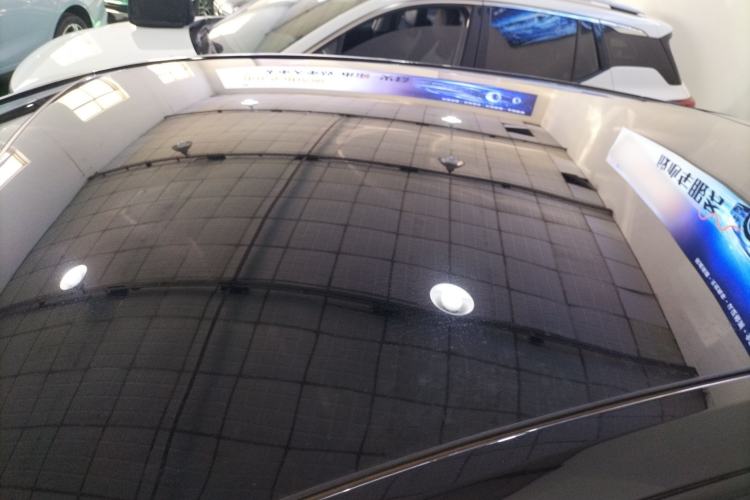 Used Deepal S07 2025 215Max Huawei Qiankun Intelligent Driving ADS SE Range-Extended Version Roof