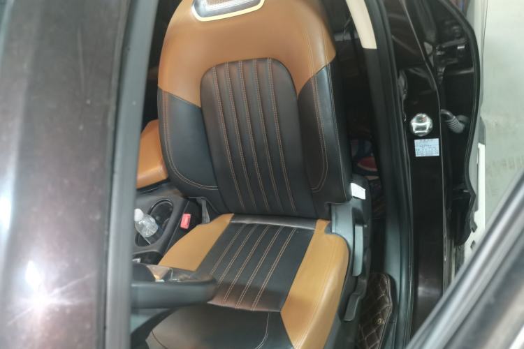 Used Soueast DX7 2017 1.5T Automatic Glory Edition Left Front Seat