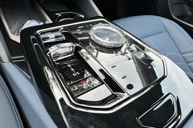 Used BMW 5 Series 2024 530Li Luxury Edition M Sport Package