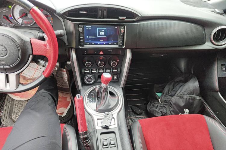 Used Toyota 86 2013 2.0L Automatic Luxury Version