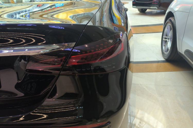 Used Mercedes-Benz E-Class 2022 Updated E 260 L
