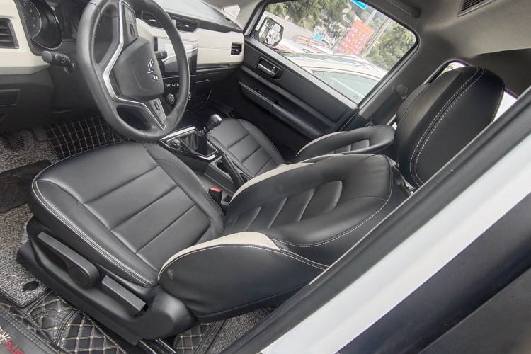 Used Wuling Hongguang PLUS 2019 1.5T Manual Luxury 7-Seater