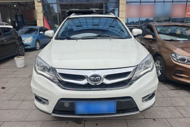 Used BYD S7 2016 2.0T Automatic Prestige Plus Front