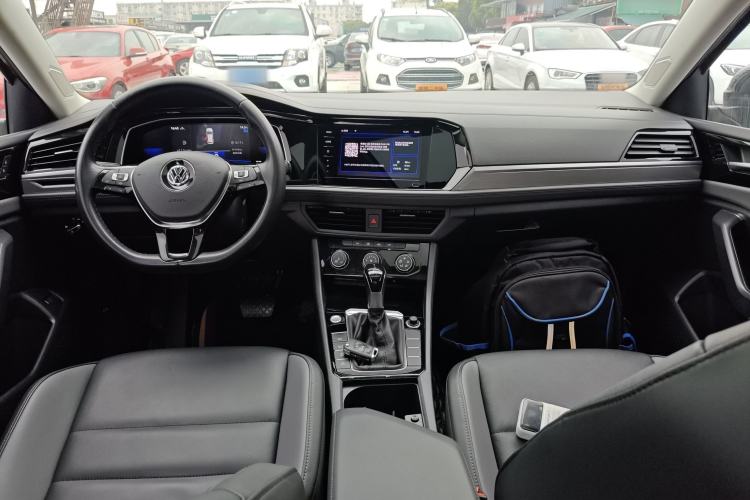 Used Volkswagen Sagitar 2021 200TSI DSG Excellence Edition Center Console