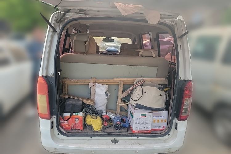 Used Wuling Rongguang V 2016 1.5L Standard Version
