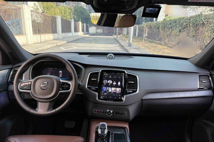 Used Volvo XC90 New Energy 2024 T8 Luxury Flagship 7-Seater