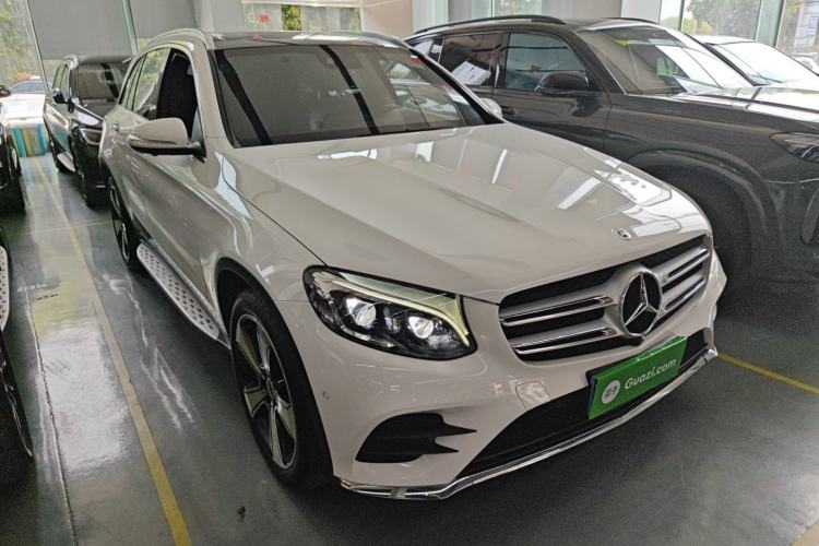 Used Mercedes-Benz GLC 2019 GLC 300 L 4MATIC Dynamic Model Front Right 45 Deg