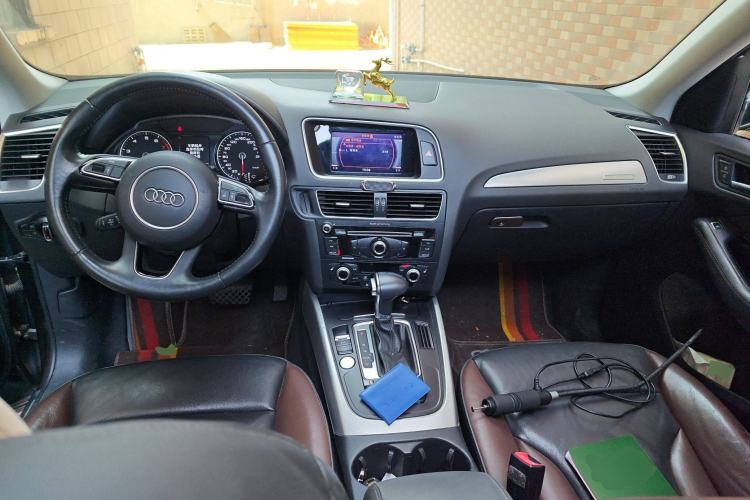 Used Audi Q5 2018 Collector's Edition 40 TFSI Technology Model
