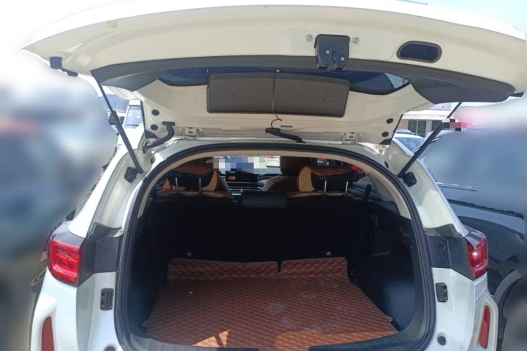 Used Haval LHERY 2022 Jingxiang Edition 1.5T Copper Rabbit Trunk