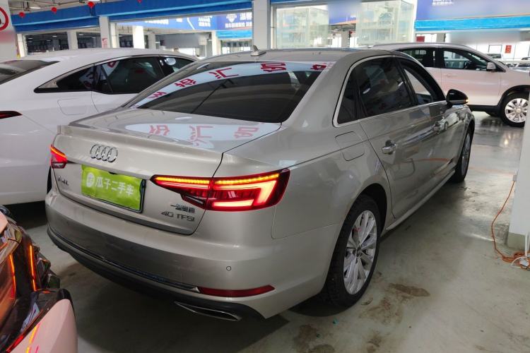 Used Audi A4L 2019 40 TFSI Ambition China VI Rear Right 45 Deg