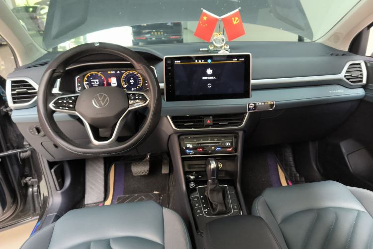 Used Volkswagen Tharu 2023 300TSI Two-Wheel-Drive Full Moon Edition Center Console