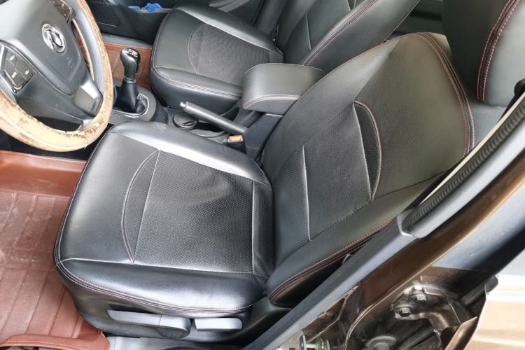 Used Dongfeng Fengon 360 2015 1.5L Manual Luxury 7-Seater China IV Standard