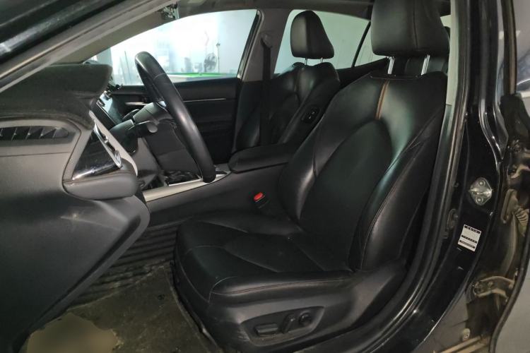Used Toyota Camry 2019 Revised Version Dual-Engine 2.5 HG Luxury Edition Left Front Seat