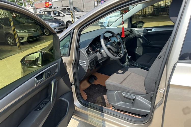 Used Volkswagen Golf Sportsvan 2016 1.6L Automatic Comfort Model