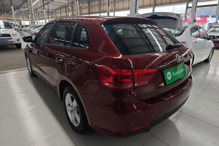 Used Volkswagen Gran Lavida 2013 1.6L Automatic Fashion Model
