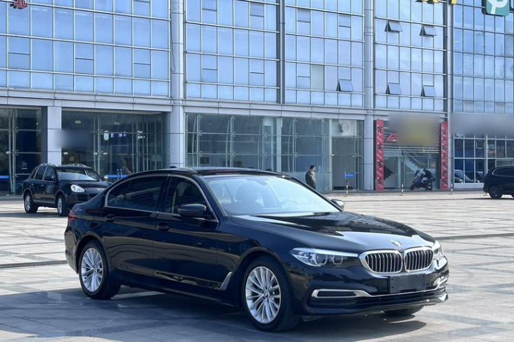 Used BMW 5 Series 2020 525Li Luxury Package