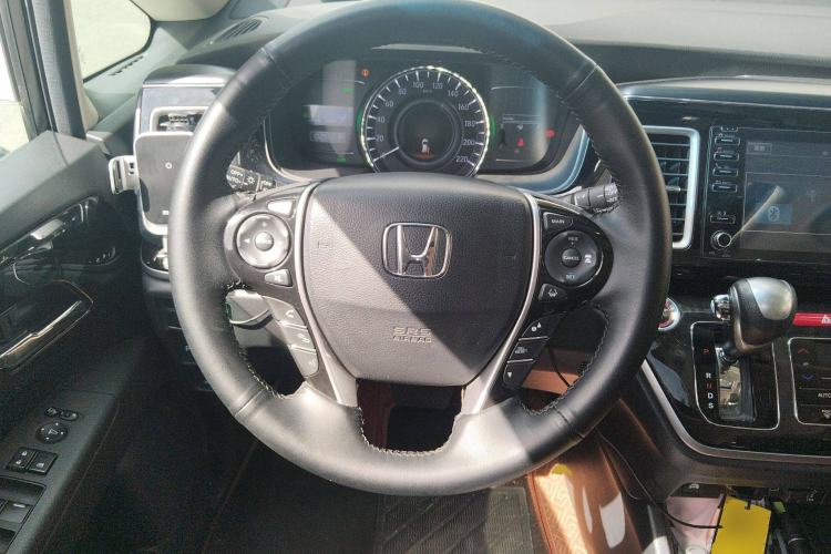 Used Honda Elysion 2019 2.0L Hybrid Luxury Edition
