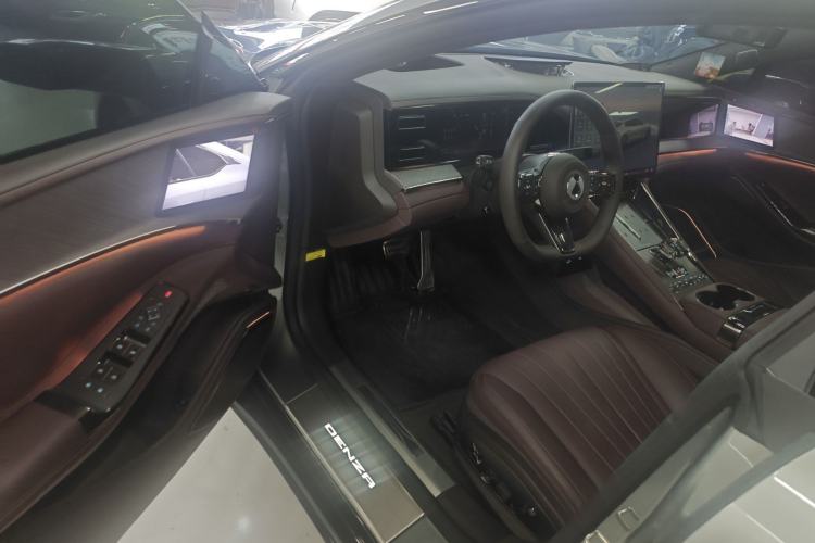 Used Denza Z9GT 2024 1100 4x4 Ultra First Edition Driver Seat