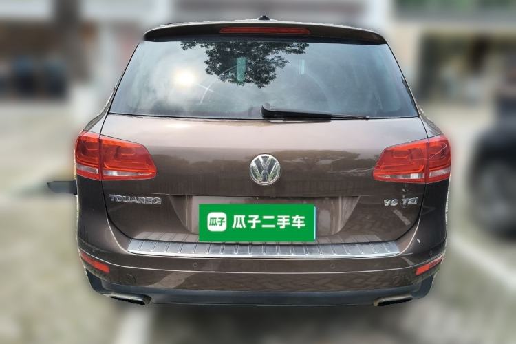 Used Volkswagen Touareg 2011 3.0 TSI High-End Version Rear
