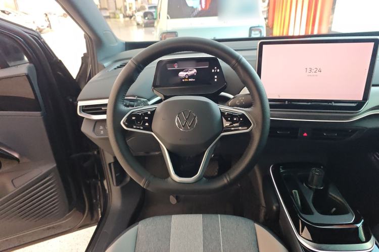 Used Volkswagen ID.4 CROZZ 2025 Pure Edition Steering Wheel
