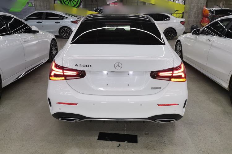 Used Mercedes-Benz A-Class 2022 Revised Version A 200 L Sport Sedan Fashionable Style
